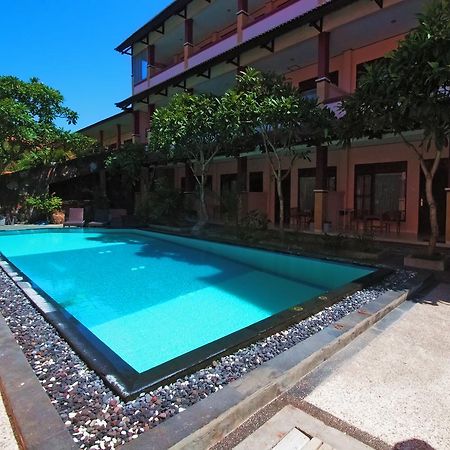 Pesona Beach Inn Kuta Lombok Eksteriør billede