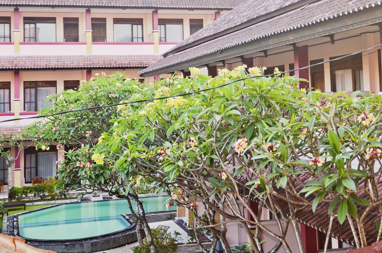 Pesona Beach Inn Kuta Lombok Eksteriør billede