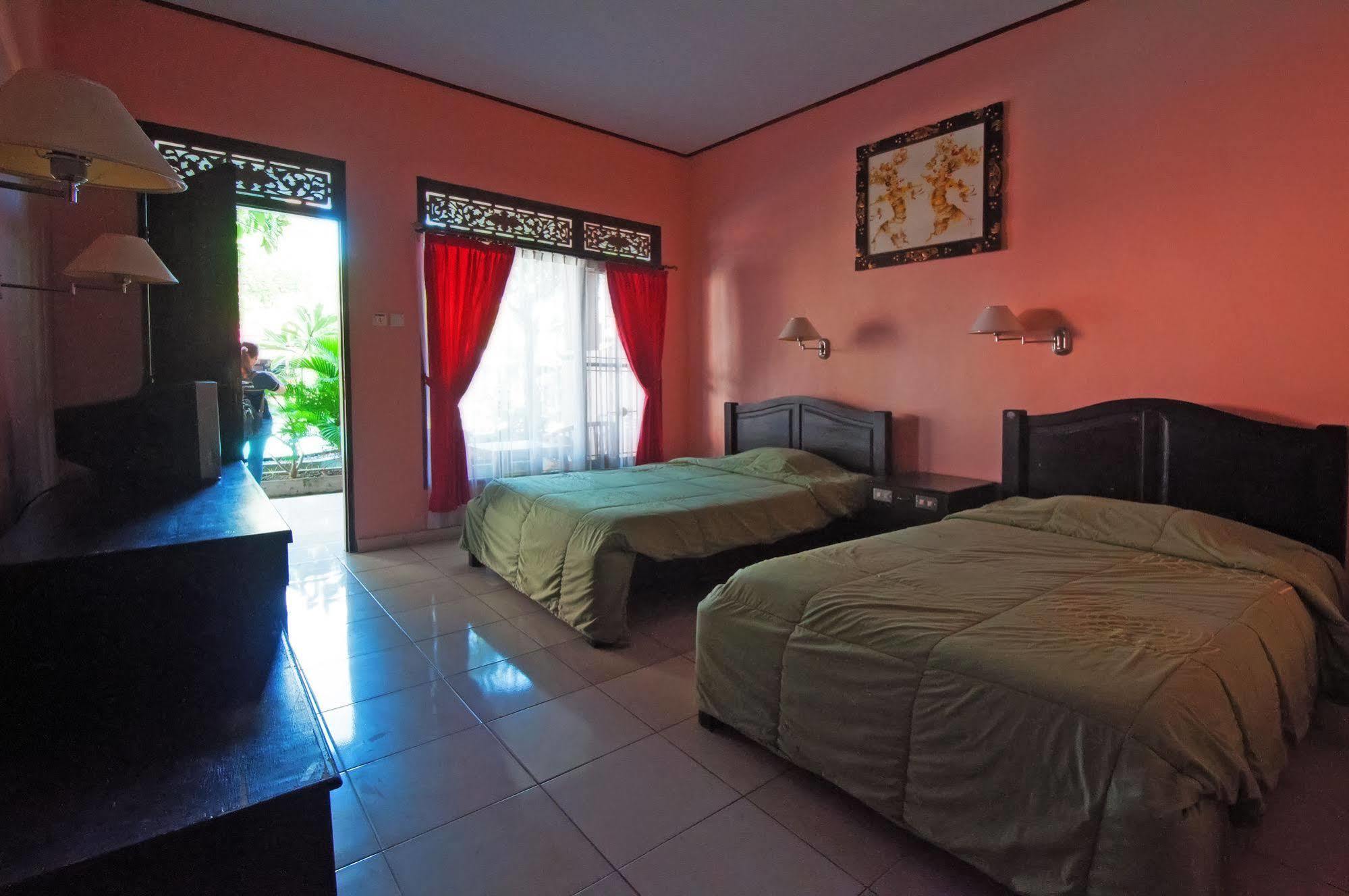 Pesona Beach Inn Kuta Lombok Eksteriør billede