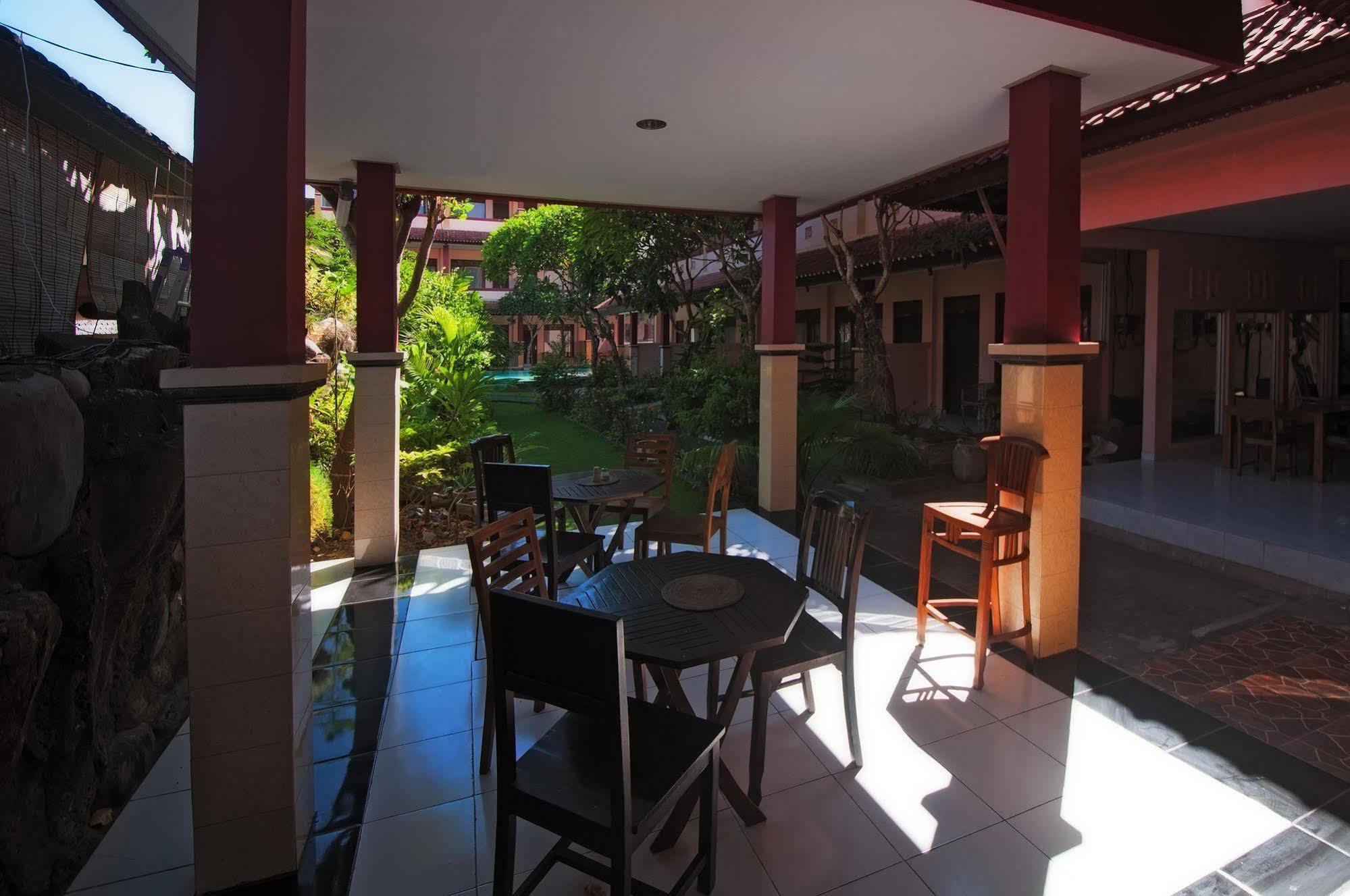 Pesona Beach Inn Kuta Lombok Eksteriør billede